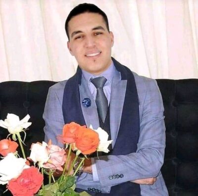 عِنَاقُ ذِكْرَى